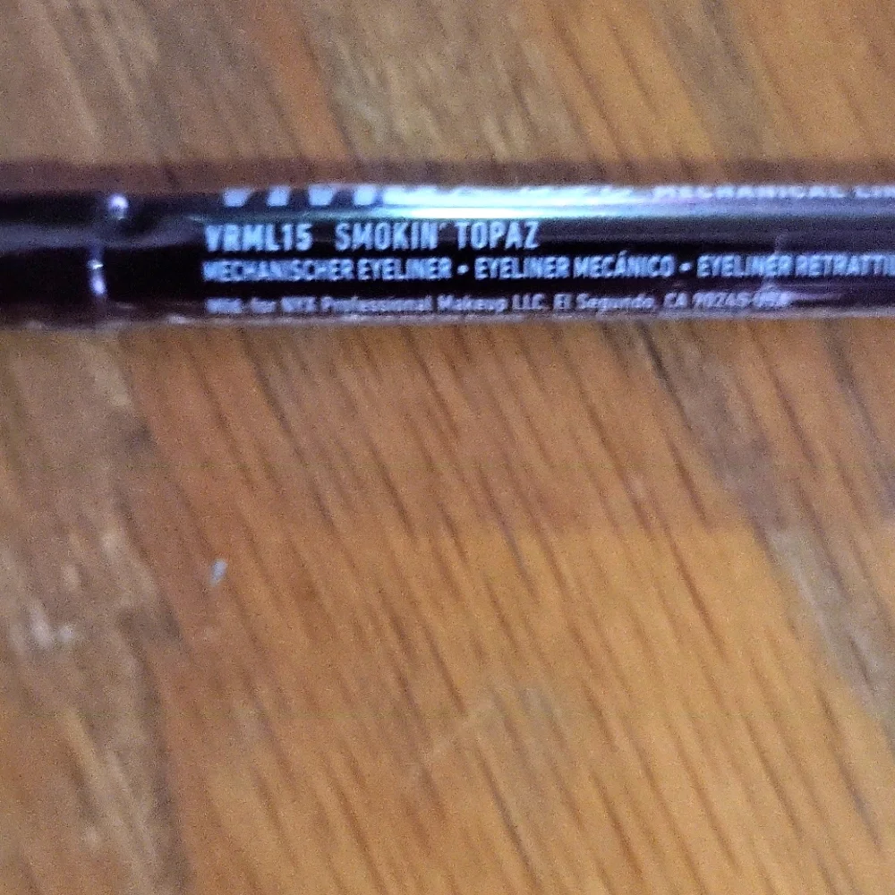 Eyeliner - mechanical